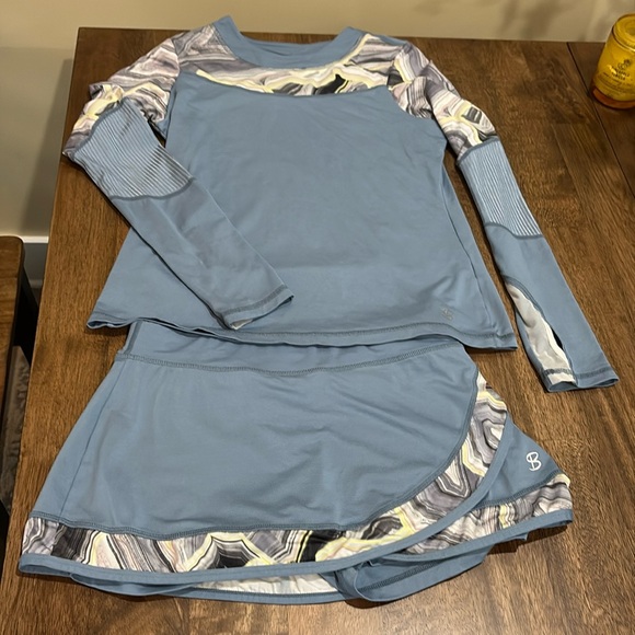 Sofibella Matching Set, Tie dye/blue, Medium. Skirt & long sleeve shirt. - Picture 1 of 13